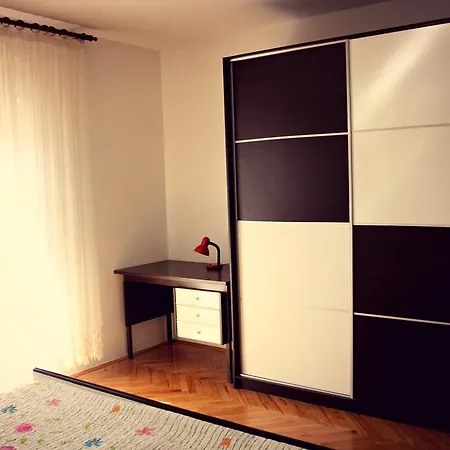 Ivica Apartment *